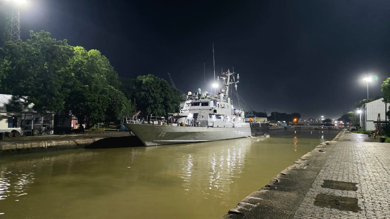 INS KALPENI SAILS OUT FROM GRSE-KPDD UNIT AFTER SUCCESSFUL MAJOR REFIT ON 23 JUL 25 - Thumbnail